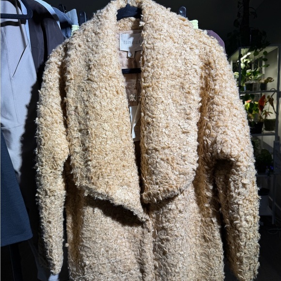 NWT ANTHROPOLOGIE’S MOON RIVER - Cozy Tan Teddy Coat - Picture 2 of 4